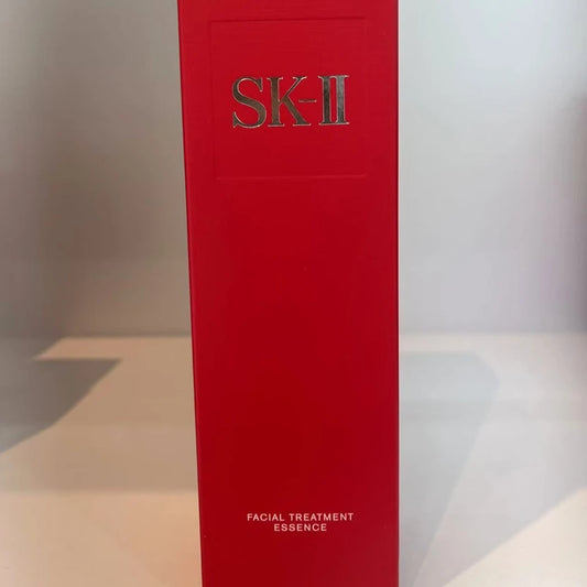 SK-II フェイシャル トリートメント エッセンス：肌のうるおいと修復